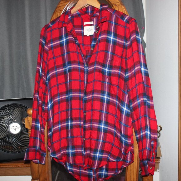 American Eagle Boyfriend Fit Flannel - Picture 1 of 9